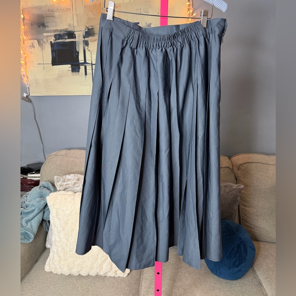 Sangtree Gray Pleated Midi Skirt Size 16-18 Elastic Waist A Line - Picture 3 of 5